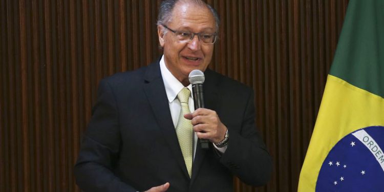 Só Lula ganharia eleição do ano passado, diz vice-presidente