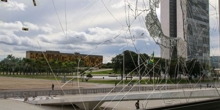 Senado confirma intervenção federal na segurança pública do DF