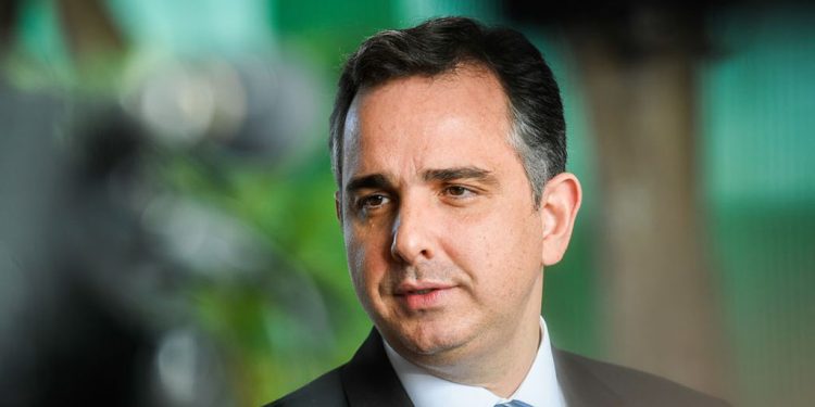 Mais de 5 mil advogados assinam carta contra eleição de Pacheco