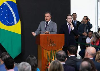 Governo Lula faz ‘desbolsonarização’ do segundo escalão nos 37 ministérios