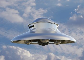 Pentágono se recusa a negar que OVNIs são extraterrestres