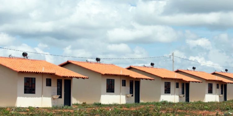 Lula retoma “Minha Casa, Minha Vida” com obras de Bolsonaro