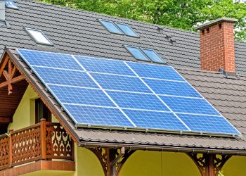 Aneel aprova regras para geração de energia pelos consumidores