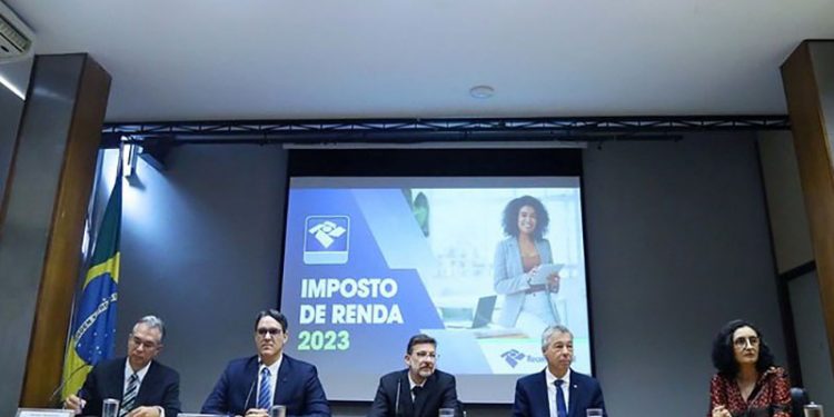 IRPF: declaração pré-preenchida e restituição via PIX terão prioridade