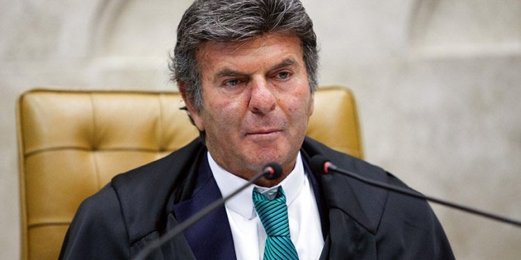 Fux suspende trecho de lei e permite que estados aumentem ICMS na conta de luz