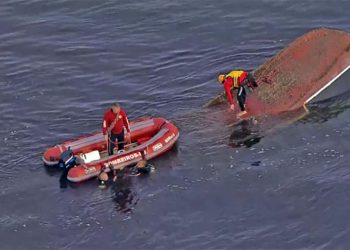 Naufrágio na Baía de Guanabara deixa 6 mortos e 2 desaparecidos