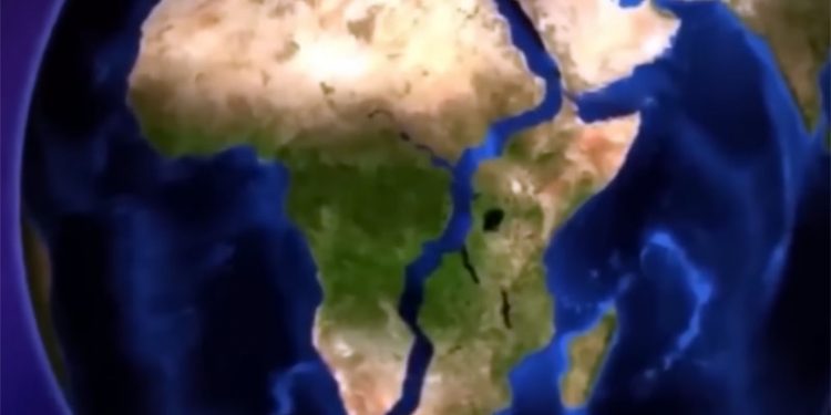 África começa a se dividir e cientistas descobrem formação de novo oceano