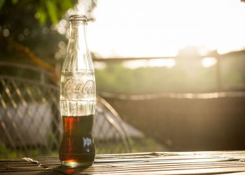 Descoberto o segredo da Coca-Cola, receita original de 1886 viraliza na internet