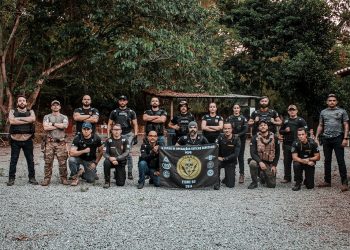 Agentes da Polícia Civil de Ipatinga realizam treinamento na Lagoa Silvana