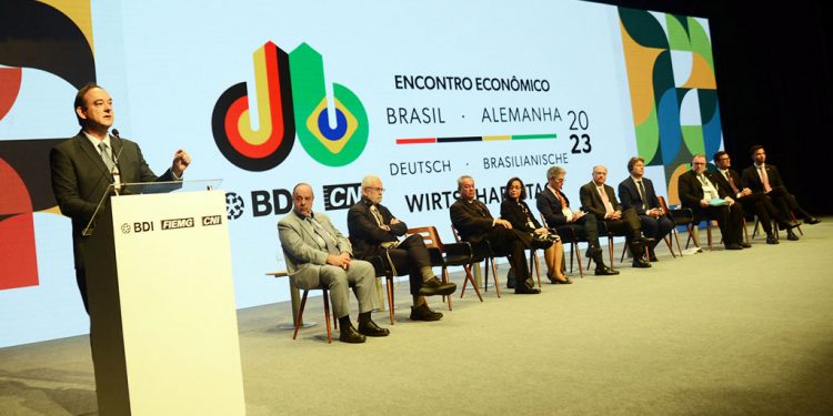Indústrias do Brasil e da Alemanha discutem proteção climática e transição energética