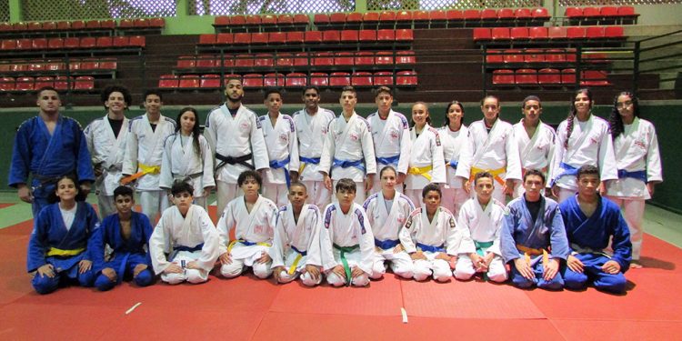 Judocas da Usipa disputam Torneio Início