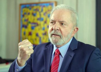 Lula é diagnosticado com pneumonia e adia viagem à China