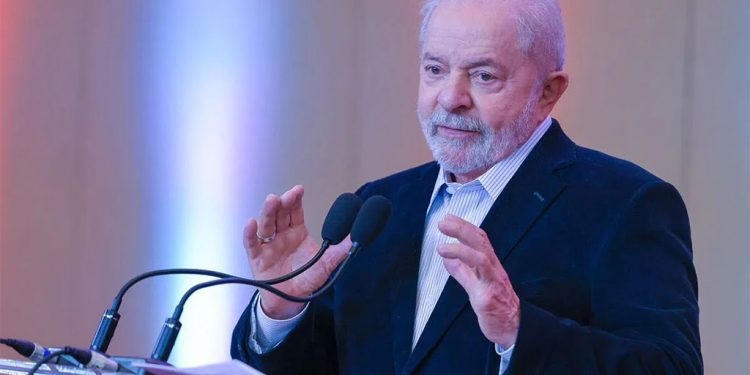 Com Lula, contas públicas do governo registram pior resultado em 26 anos