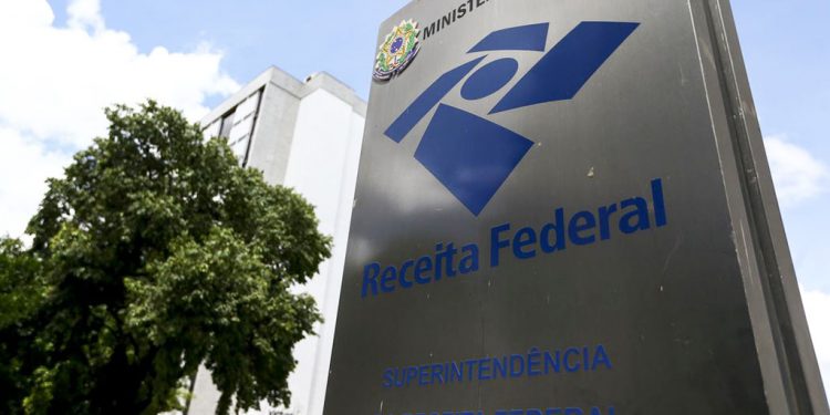PF e Receita miram contribuintes que fraudaram dados