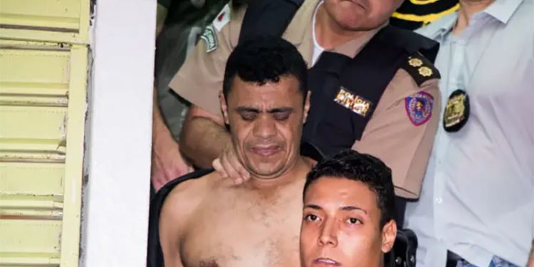PF fez buscas contra advogados de Adélio Bispo em investigação de possível ligação com PCC