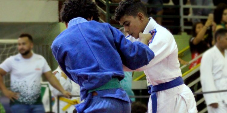 Usipa conquista 56 medalhas em etapa do Circuito Vale do Aço de Judô
