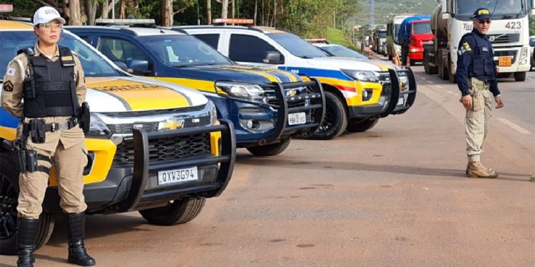 Operação Semana Santa terá 2 mil policiais em blitze nas rodovias mineiras