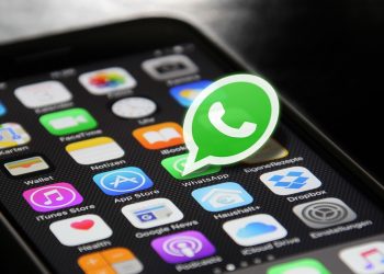 WhatsApp começa a testar recurso de transcrição de áudio