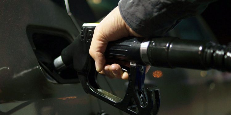 Mudança no ICMS deve aumentar gasolina em R$ 0,16 por litro na bomba