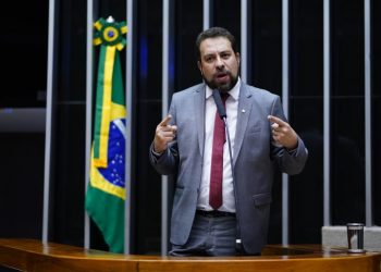“CPI do MST é totalmente descabida”, critica Boulos