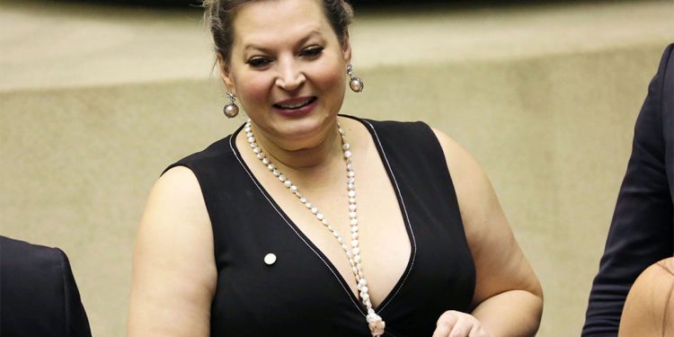Ex-assessora acusa Joice Hasselmann de rachadinha e assédio moral