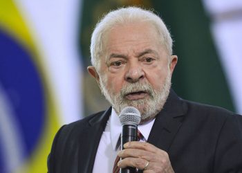 Lula libera R$ 712 milhões em emendas para deputados e senadores em um único dia
