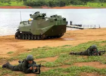 Marinha faz maior operação militar já vista em Minas Gerais