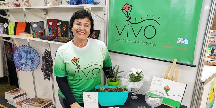 Projeto “Papel Vivo” é lançado no Salão do Livro Vale do Aço 2023