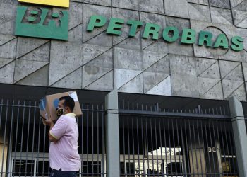 Petrobras anuncia queda na gasolina, diesel e gás de cozinha