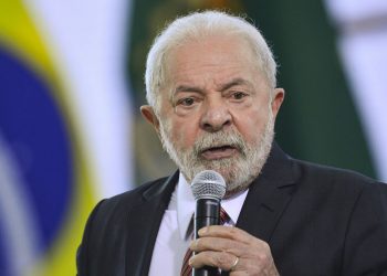 Lula é detonado pelo jornal Estadão: ”Envergonha o Brasil”