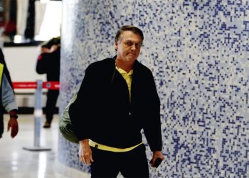 Bolsonaro diz que já arrecadou valor para pagar multas com Pix