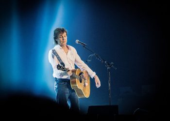 Paul McCartney anuncia música inédita dos Beatles, gravada com inteligência artificial