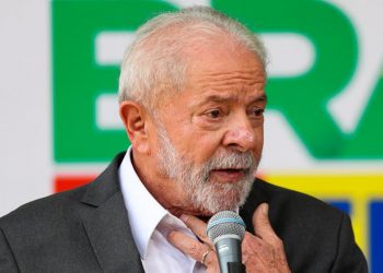 Novo pedido de impeachment de Lula é apoiado por 48 deputados