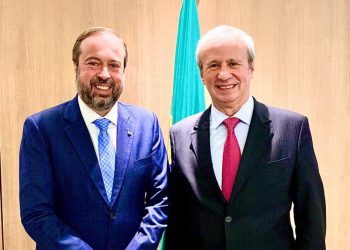 Presidente do Conselho da Usiminas se reúne com ministro das Minas e Energia em Brasília