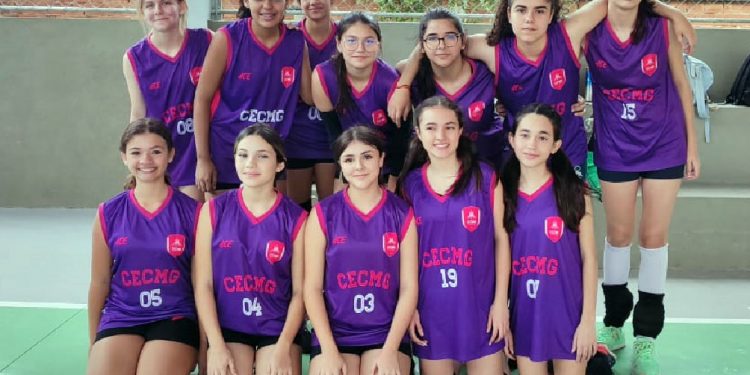 Equipes de vôlei do Colégio Católica Timóteo garantem vitória no Jemg