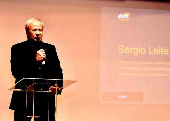 Presidente do Conselho da Usiminas participa do lançamento da ABM Week 2023