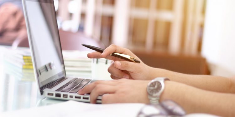Projeto Raízes abre vagas para jovens ingressarem na jornada do empreendedorismo