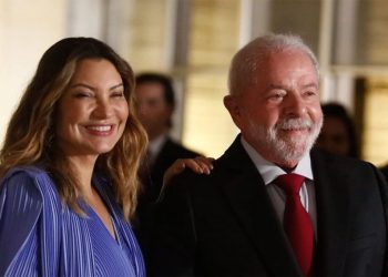 Em 7 meses, Janja viajou mais que Michelle em 4 anos