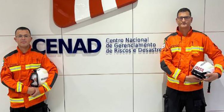 Bombeiros de Minas integram missão humanitária no Canadá