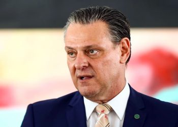 Ministro direcionou verba para estradas que beneficiam empresário eleitor de Lula