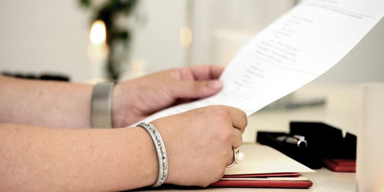 Cartórios de Minas registram mais de 1.200 mudanças de nome no primeiro ano da nova Lei