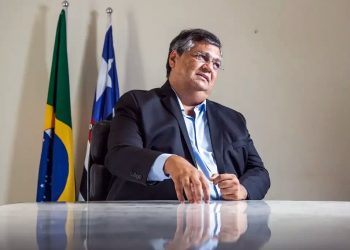 Flávio Dino diz à CPMI que é “impossível” enviar imagens do 8 de janeiro