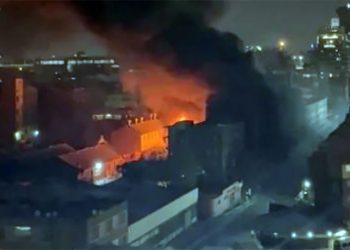 Incêndio deixa dezenas de mortos na África do Sul