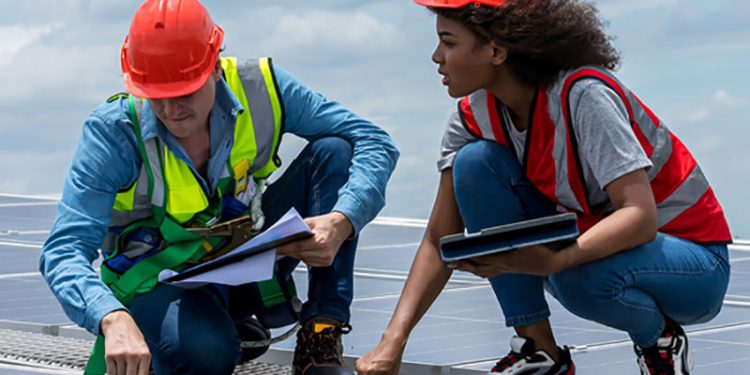 IFMG oferece 315 vagas em curso gratuito de Instalador de Sistemas Fotovoltaicos