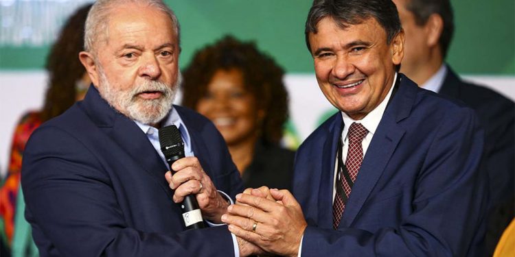 Governo usa verba de assistência social para atender Congresso
