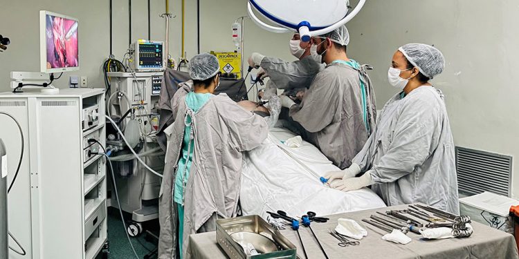 Hospital de Fabriciano realiza primeira cirurgia por videolaparoscopia
