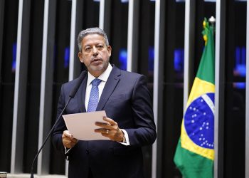 Arthur Lira diz que é preciso ter “cuidado com excessos” na PF
