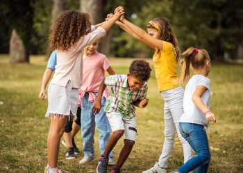 Atividade física na infância para prevenção da obesidade e problemas posturais