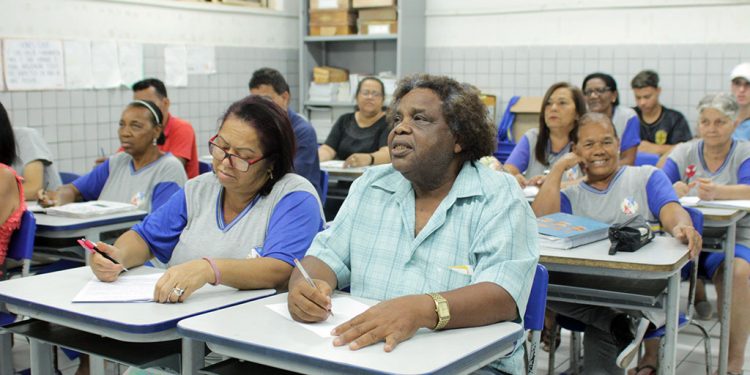Fabriciano abre inscrições para o exame de equivalência
