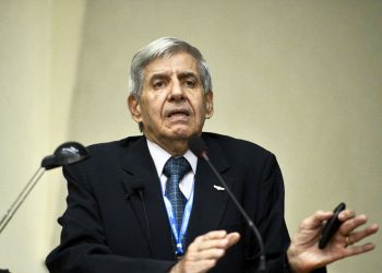 ‘Nunca fui consultado por Bolsonaro sobre golpe’, diz general Heleno